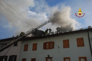 tetto incendio 006