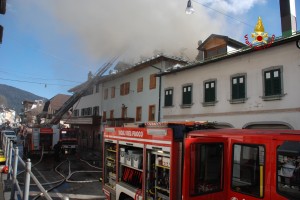 tetto incendio 010