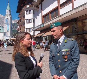 Il Magg. Landi intervistato da Katia Tafner a Cortina d'Ampezzo.