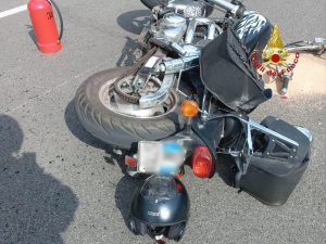 Incidente stradale sulla 51 a Pian di Vedoia, motociclista ferita.